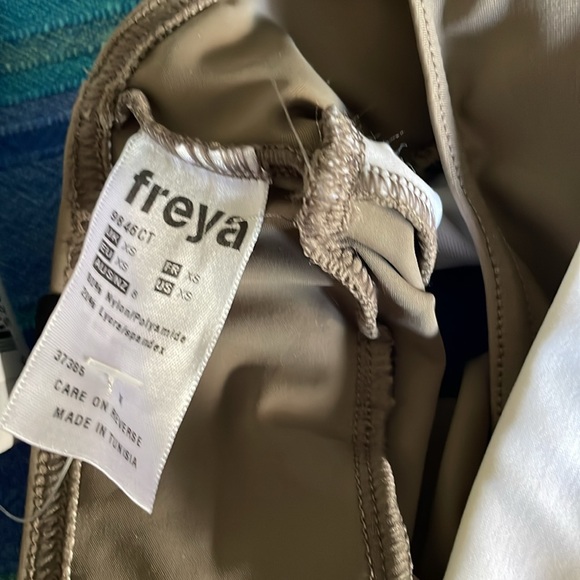 Freya Vodkatini Hipster Bikini Bottoms Sz XS in Cafe Latte - Picture 8 of 13